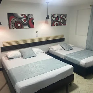 Del Estadio Hotel